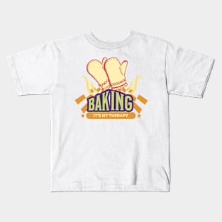 Baking it’s my therapy Kids T-Shirt